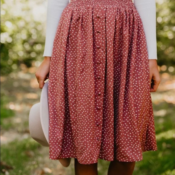 THE PINK DESERT PIPPIN POLKA DOT SKIRT IN MAUVE - Picture 1 of 2